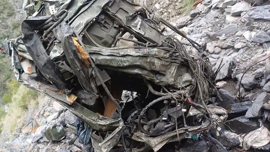 JK Accident Braking : गहरी खाई में गिरा सेना वाहन, 3 जवान शहीद