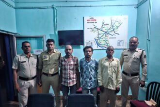 CG NEWS : घर में घुसकर मोबाइल चोरी करने वाले तीन आरोपी गिरफ्तार