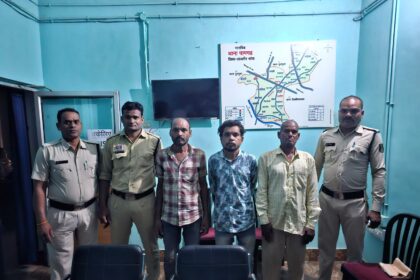 CG NEWS : घर में घुसकर मोबाइल चोरी करने वाले तीन आरोपी गिरफ्तार