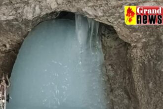 Amarnath Cave : अमरनाथ गुफा में इस बार भव्य शिवलिंग की पहली झलक, श्रद्धालुओं में उमड़ा उत्साह