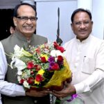 Shivraj Singh Chouhan met CM Sai : CM साय से केंद्रीय मंत्री शिवराज सिंह चौहान ने की सौजन्य मुलाकात, कल 'मोर आवास मोर अधिकार' कार्यक्रम में होंगे शामिल 