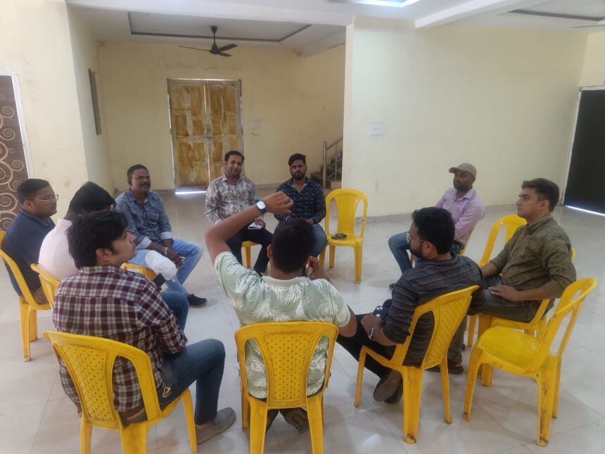 CG NEWS :15 महीने से भुगतान लंबित, CGMSCL ठेकेदारों और श्रमिकों की पीड़ा चरम पर, रायपुर में ‘छत्तीसगढ़ श्रमिक एवं ठेकेदार कल्याण मंच’ का गठन