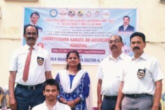 Bastar : हिमांशु ने बढ़ाया बस्तर का मान, राज्य स्तरीय कराटे प्रतियोगिता में जीता रजत पदक