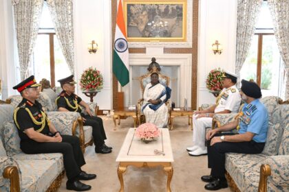 BIG NEWS :राष्ट्रपति द्रौपदी मुर्मू को ऑपरेशन सिंदूर की जानकारी, सशस्त्र बलों की वीरता की सराहना