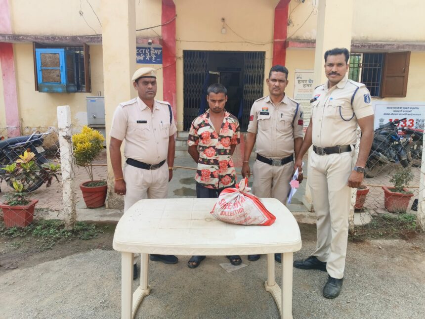 CG: पामगढ़ पुलिस की कार्रवाई, अवैध कच्ची महुआ शराब के साथ आरोपी गिरफ्तार