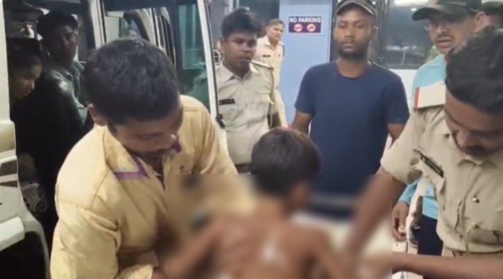 CG BREAKING : कांकेर में तेंदुए का आतंक! आदमखोर ने मासूम बच्चे पर किया जानलेवा हमला, इलाके में दहशत