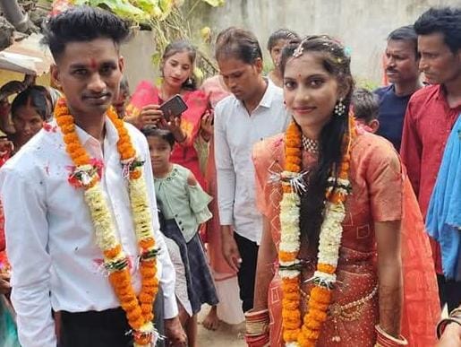 CG SUICIDE : पति ने पत्नी की गला दबाकर की हत्या.., फिर खुद भी फांसी के फंदे से झूला, सात महीने पहले हुई थी शादी