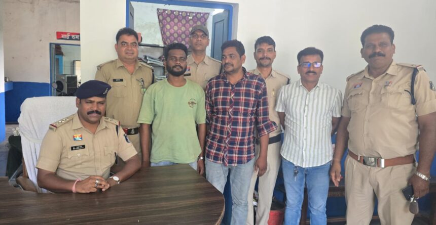 CG : अंतर्राज्यीय गांजा सप्लायर गिरफ्तार, 102 किलो गांजा जब्त...