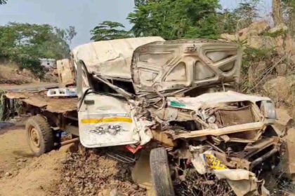 CG NEWS : पिकअप और बोरवेल ट्रक में टक्कर, चालक की मौके पर मौत