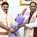 Chhattisgarh : CM साय से खान राज्य मंत्री सतीश चन्द्र दुबे ने की सौजन्य मुलाकात, कोयला खनन और उत्पादन से जुड़े विभिन्न विषयों पर हुई चर्चा 