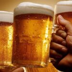 Urine Beer: बीयर पीने वाले सावधान! इस कंपनी की बीयर में मिलाई जाती है इंसानों की पेशाब