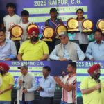 Sports News : एशियाई रैंकिंग जूनियर अंडर-16 टेनिस टूर्नामेंट 2025 : विजेता खिलाड़ियों को किया गया पुरस्कृत, CSTA अध्यक्ष द्विवेदी और महासचिव होरा ने दी शुभकामनाएं