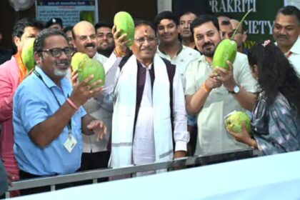 RAIPUR MANGO FESTIVAL: राष्ट्रीय आम महोत्सव में पहुंचे सीएम साय, जापान का 'मियाजाकी' बना सुपरस्टार, 2000 से ज्यादा किस्में प्रदर्शित