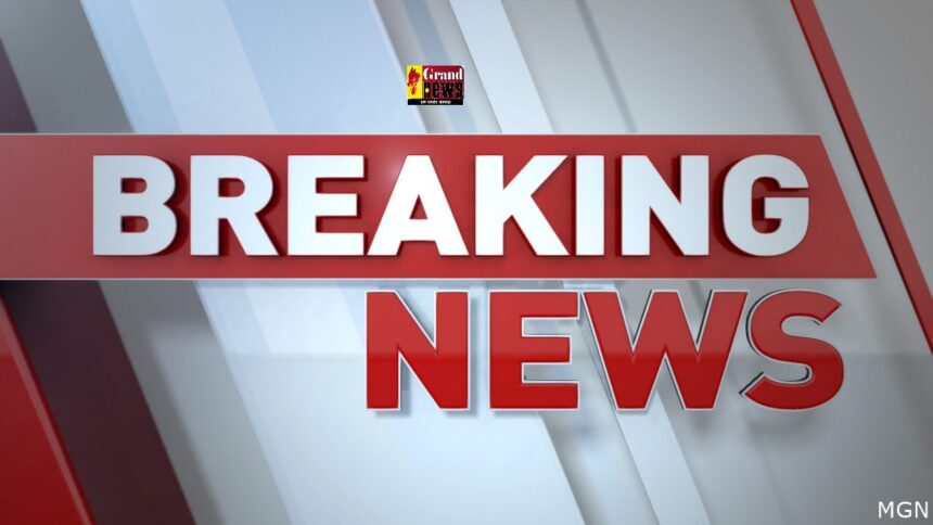RAIPUR BREAKING : दिल्ली से रायपुर पहुंची इंडिगो फ्लाइट का गेट हुआ लॉक, 40 मिनट तक प्लेन में फंसे रहे भूपेश बघेल समेत सैकड़ों यात्री