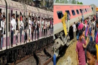 Local train accident : भीड़ में दरवाजे के पास खड़े यात्री, चलती ट्रेन से गिरे, 5 की मौत