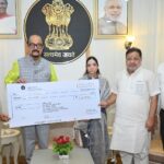 Chhattisgarh : राज्यपाल डेका ने पहलगाम आतंकी हमले में जान गंवाने वाले अग्रवाल के परिजनों को दी 2 लाख रूपये की सहायता राशि