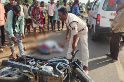 CG : दर्दनाक सड़क हादसा, तेज रफ्तार ट्रक ने ली युवक की जान...