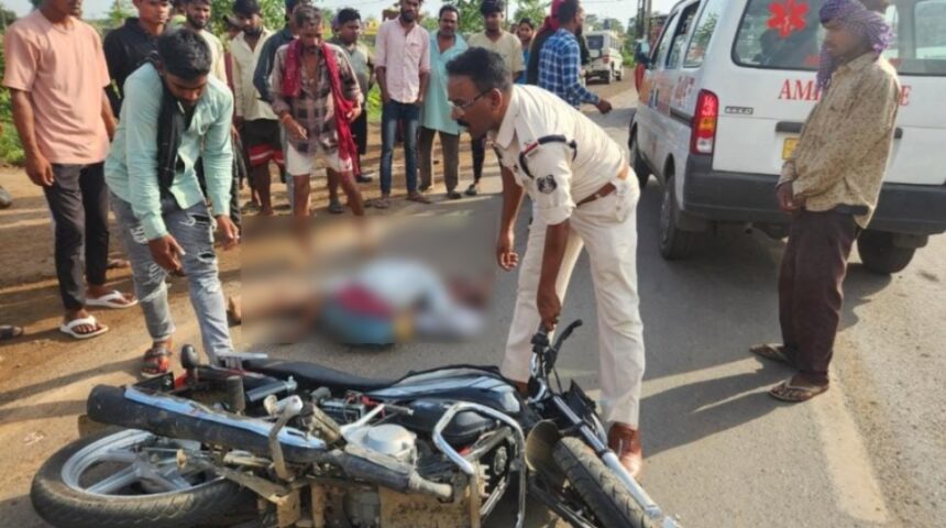 CG : दर्दनाक सड़क हादसा, तेज रफ्तार ट्रक ने ली युवक की जान...