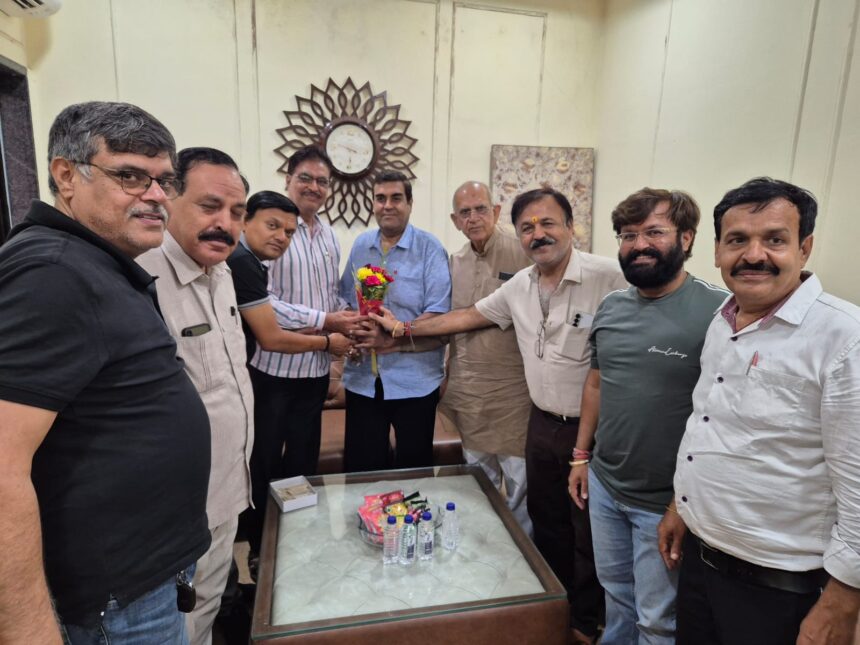 RAIPUR : सरदार वल्लभभाई पटेल डूमर तराई थोक बाजार के निर्विरोध अध्यक्ष बने प्रेम पाहुजा