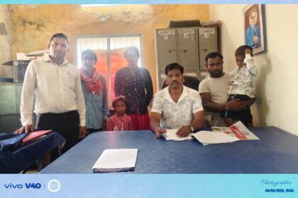 CG NEWS : तखतपुर पुलिस की ऑपरेशन तलाश को की बड़ी सफलता, पुणे से गुम महिला और बच्चे को बरामद कर परिजनों को सौंपा