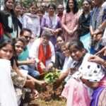 Jagdalpur : एक पेड़ मां के नाम; विधायक किरण सिंह देव ने महारानी अस्पताल के शासकीय नर्सिंग कॉलेज परिसर और प्रताप देव वार्ड में किया पौधारोपण
