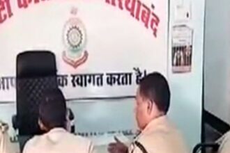 CG NEWS: अतिक्रमणकारियों ने वनकर्मियों पर जानलेवा हमला कर बनाया बंधक, पुलिस ने छुड़ाया