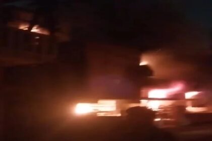 RAIPUR : रेलवे स्टेशन के पास केमिकल गोदाम में लगी भीषण आग, सारा सामान जलकर खाक