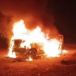 CG VIDEO : बिलासपुर में भीषण सड़क हादसे के बाद कार जलकर खाक, ड्राइवर की हालत गंभीर