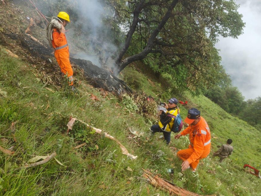 Kedarnath Helicopter crash: केदारनाथ के पास हेलीकॉप्टर क्रैश, 7 लोगों की मौत