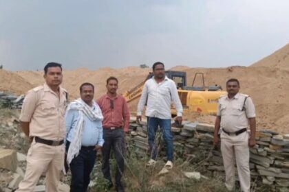 Mahasamund : खनिज विभाग की बड़ी कार्रवाई, अवैध रेत के भंडारण पर कसा शिकंजा