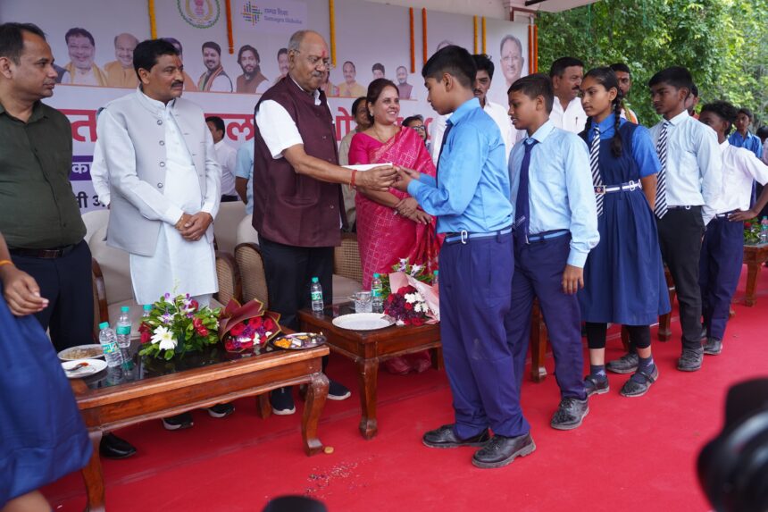 CG : शिक्षा केवल किताबी ज्ञान नहीं, जीवन निर्माण का माध्यम बने: सांसद बृजमोहन अग्रवाल
