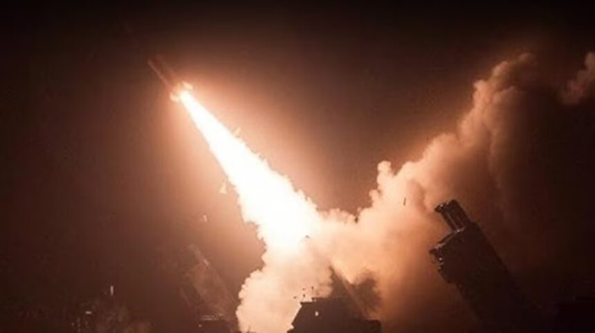 Israel- Iran war LIVE: सीजफायर के बावजूद ईरान ने तीन बार दागी मिसाइल, इजरायल में 6 लोगों की मौत