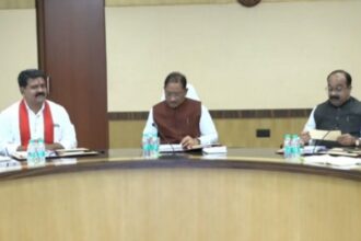 Sai Cabinet Meeting : साय कैबिनेट की बैठक शुरू, मुख्य सचिव नियुक्ति समेत कई मुद्दों पर होगी चर्चा
