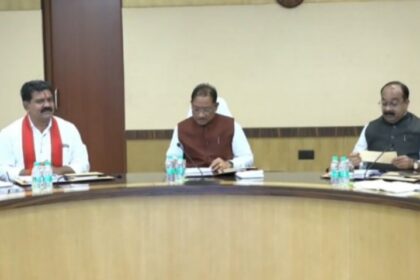 Sai Cabinet Meeting : साय कैबिनेट की बैठक शुरू, मुख्य सचिव नियुक्ति समेत कई मुद्दों पर होगी चर्चा