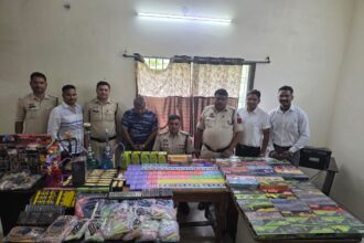 CG CRIME : हुक्का पर पुलिस ने कसा शिकंजा, दो इलाकों से लाखों की हुक्का सामग्री बरामद, दो गिरफ्तार