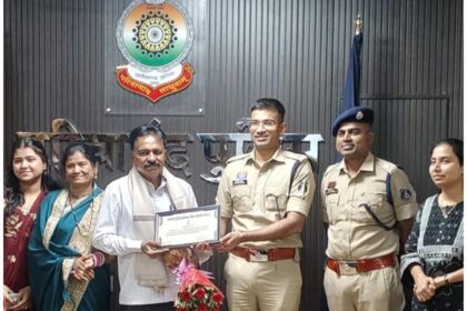 Gariaband : संघर्ष, सेवा और सम्मान की कहानी: सहायक उपनिरीक्षक हयात हुए सेवानिवृत्त, गरियाबंद पुलिस ने दी भावभीनी विदाई