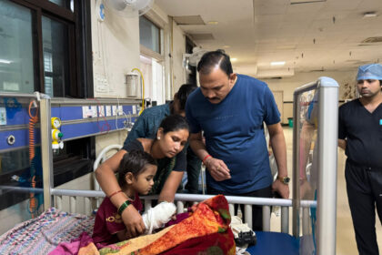 Raipur : स्वास्थ्य मंत्री जायसवाल ने डीकेएस अस्पताल का किया आकस्मिक निरीक्षण, बच्चों और महिला मरीजों से किया आत्मीय संवाद