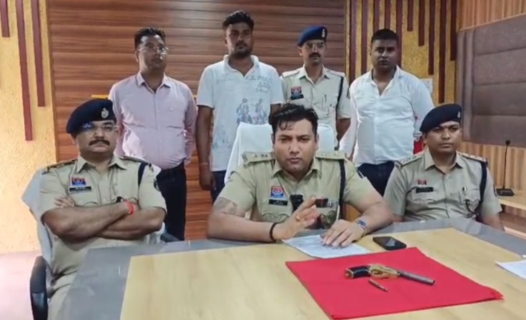 CG : राजनांदगांव गोलीकांड का एक और आरोपी गिरफ्तार, जिन्दा कारतूस और देसी कट्टा बरामद 