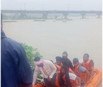 CG NEWS : मछली पकड़ने गए 7 युवक नदी में बहे 