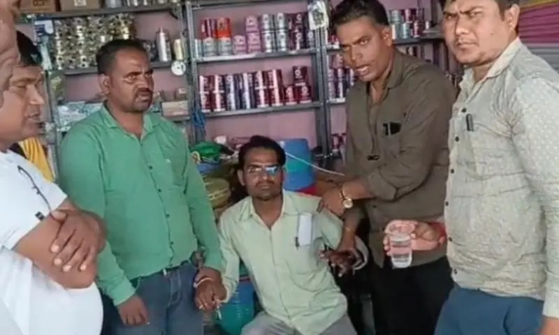 ACB Raid In CG : 54 हजार की रिश्वत लेते बीएमओ कार्यालय के अकाउंटेंट गिरफ्तार, रिटायर्ड स्वास्थ्य कर्मी से मांगी थी घूस  