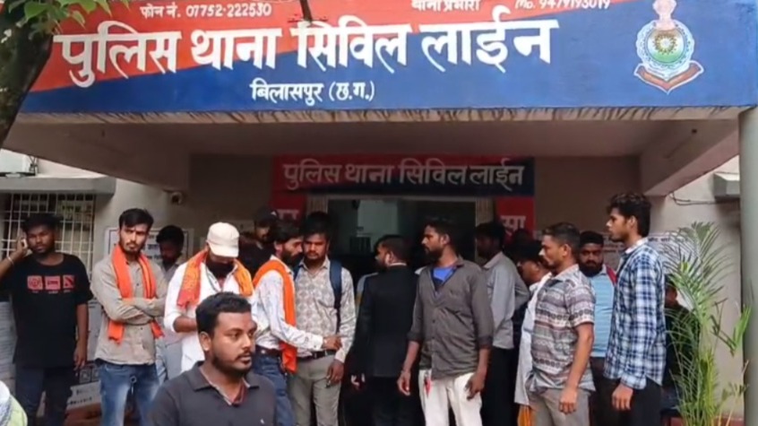 CG : सेंट्रल जेल पहुंचे युवक पर जानलेवा हमला, चाकू की नोंक पर मारपीट