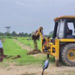 Mahasamund : अवैध प्लाटिंग पर चला प्रशासन का बुलडोजर, बिना रेरा के परमिशन के की जारी थी प्लांटिंग 