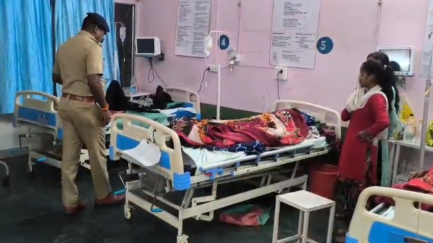 Food poisoning in CG : बिलासपुर में फूड पॉइजनिंग से युवती की मौत, तीन गंभीर हालत में अस्पताल में भर्ती