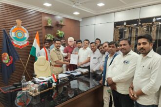 RAIPUR : विधायक गुरु खुशवंत साहेब पर हुए हमले की जांच व सुरक्षा की मांग, सतनामी समाज और भाजपा पदाधिकारियों ने SP को सौंपा ज्ञापन, बोले- दोषियों की शीघ्र गिरफ्तारी की जाए 
