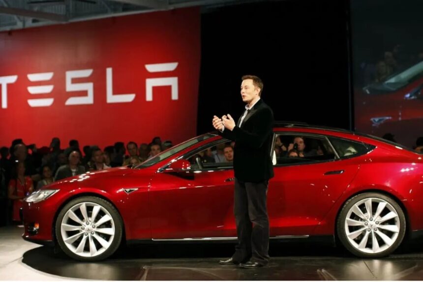भारत में Tesla की धमाकेदार एंट्री: मुंबई में खुला पहला शोरूम