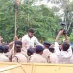 CG Breaking : चैतन्य बघेल की गिरफ्तारी का विरोध, कांग्रेसियों ने ED दफ्तर के बाहर किया उग्र प्रदर्शन