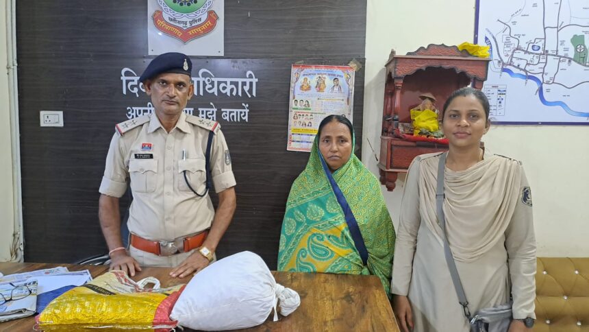 CG : बिलासपुर में गांजा बेचने वाली महिला गिरफ्तार, 19 हजार का मादक पदार्थ जब्त