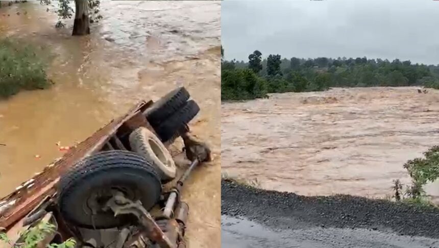 CG ACCIDENT : आफत की बारिश: अनियंत्रित होकर गागर नदी में गिरा ट्रक, ड्राइवर ने कूदकर बचाई जान 